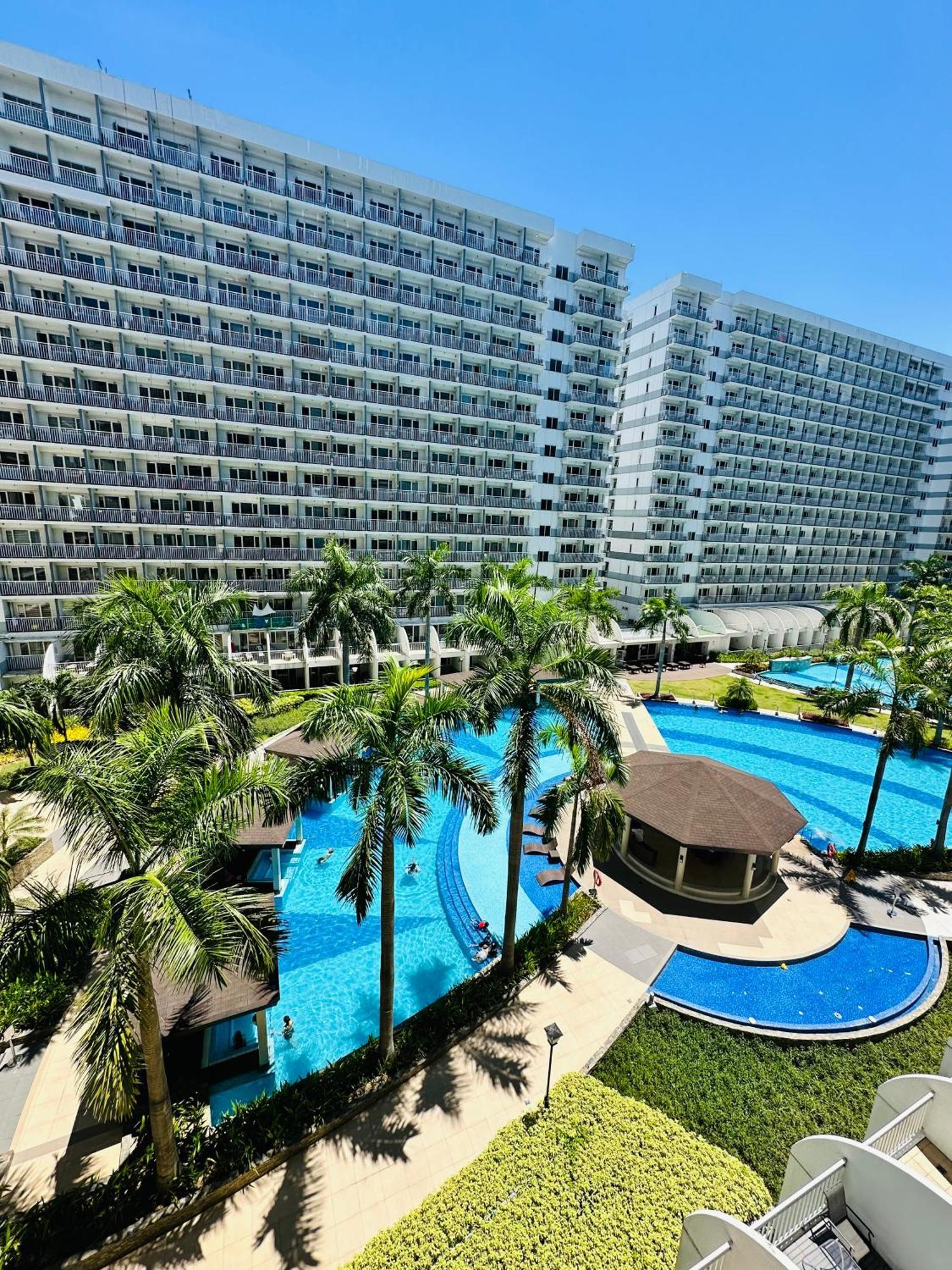 Shell Residences Prime Moa/Jo Alano Manila Exterior photo