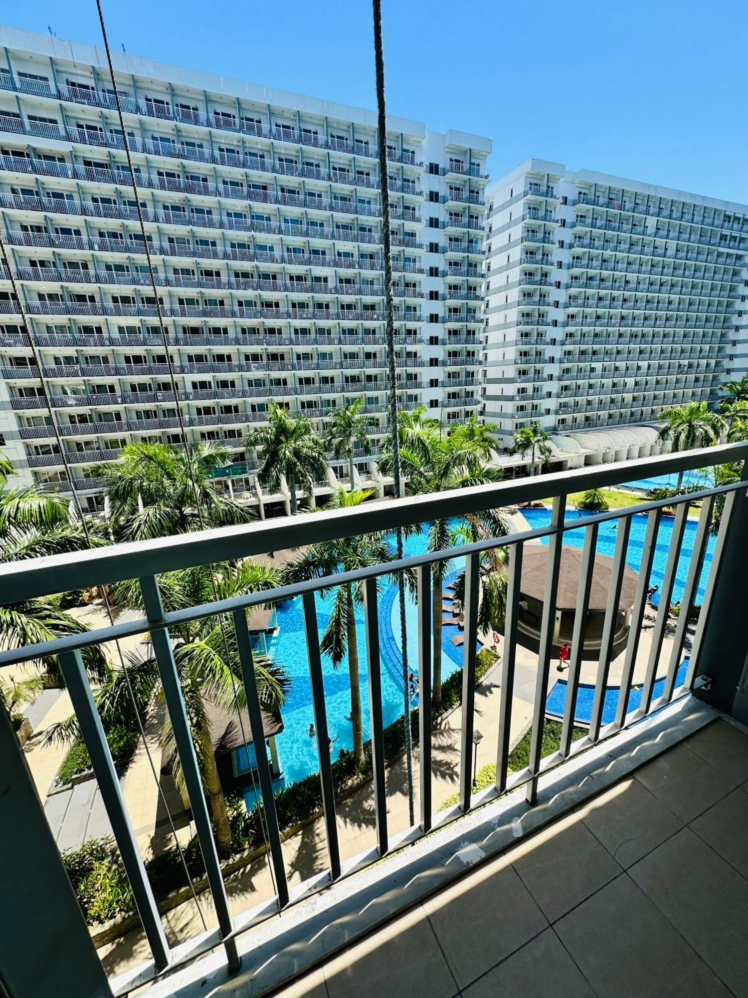 Shell Residences Prime Moa/Jo Alano Manila Exterior photo